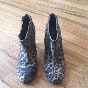 Leopard print bootie Size 8
